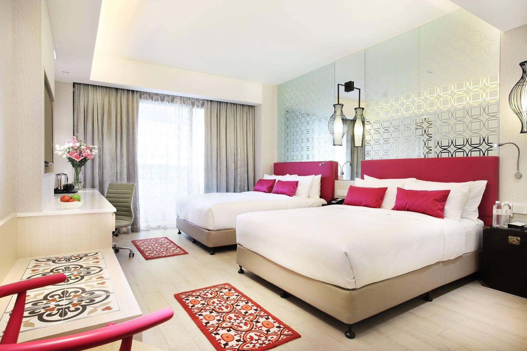 Village Katong By Far East Hospitality Khách sạn 4*